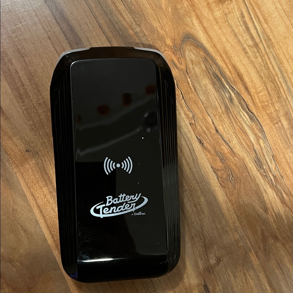 Battery Tender Car Jump-starter Wireless Charger